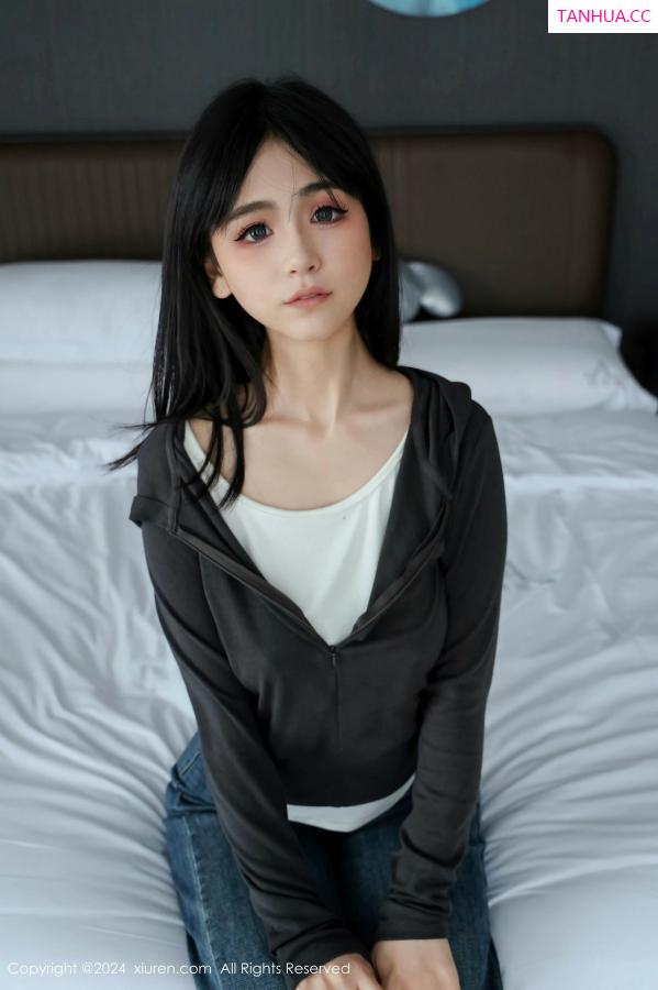   [XiuRen]高清写真图 2024.11.19 No.9464 奶芙乔乔 美腿性感第11张图片